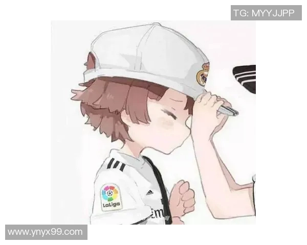 浪漫情侣头像与巴黎足球明星的完美结合展现爱的激情与运动魅力